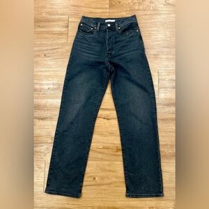 Levi's Ribcage High-Rise Straight Leg Full Length jeans size 28x32 (Say No Go)
